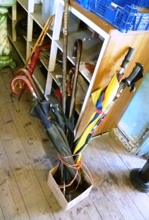 0294-Shooting-Sticks-Sticks-Umbrellas