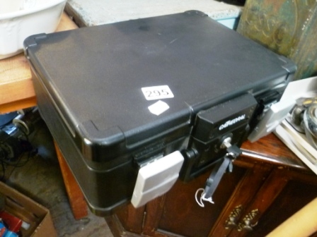 0295-Cathedral-Security-Case-with-Key