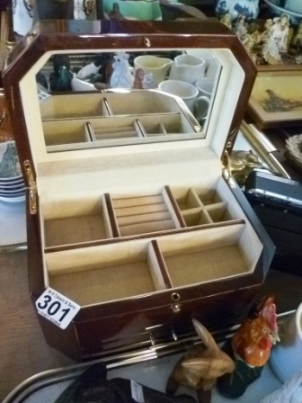 0301-Modern-Jewellery-Box