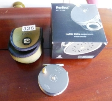 0338-Hardy-The-Perfect-3-1-8th-inch-Wide-Spool-Reel