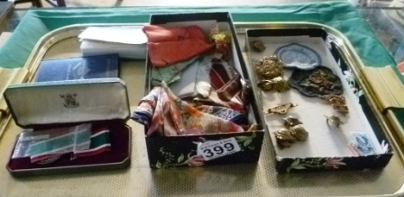 0399-Cap-Badges-Silks-etc