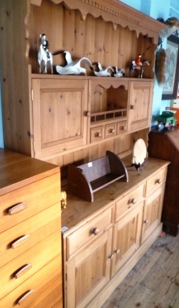 0440-Modern-Pine-Dresser