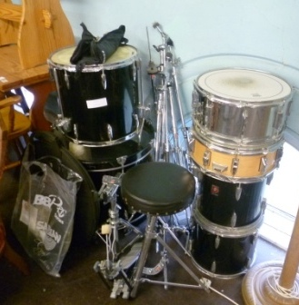 0504-Drum-Kit-Stand-and-Stool
