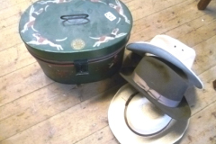 0248-Hound-Decorated-Hat-Box-and-Hats
