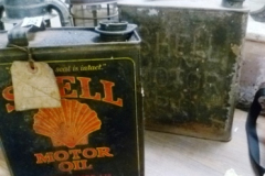 0287-2-Vintage-Shell-Petrol-Cans