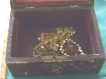 0403-Jewellery-Box-and-Contents